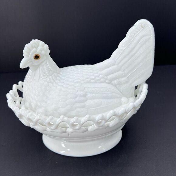 Antique White Milk Glass Large Nesting Chicken Hen Covered Dish - Picture 1 of 16